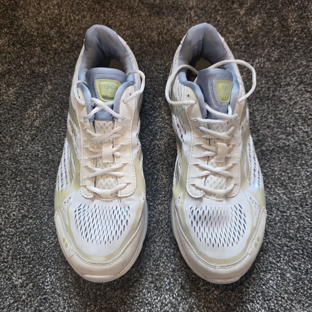 Ryka Women's Athletic Shoes in White and Light Green